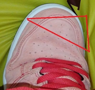 DUNKのサイズについて質問です
SB、普通のダンク問わず、踵にあわせてつま先