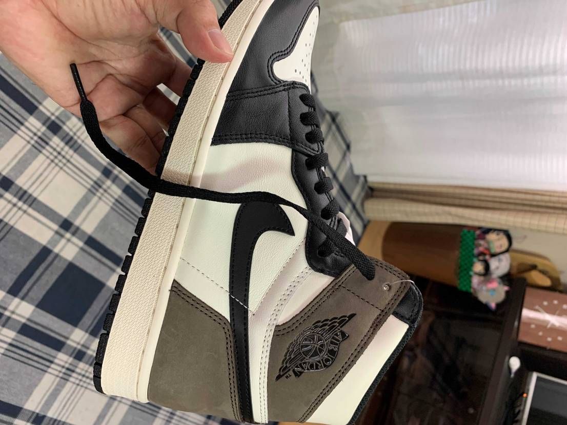 人生初のAJ1ハイOG。リーク時からずっと気になり抽選に万全を期したのですが惨敗