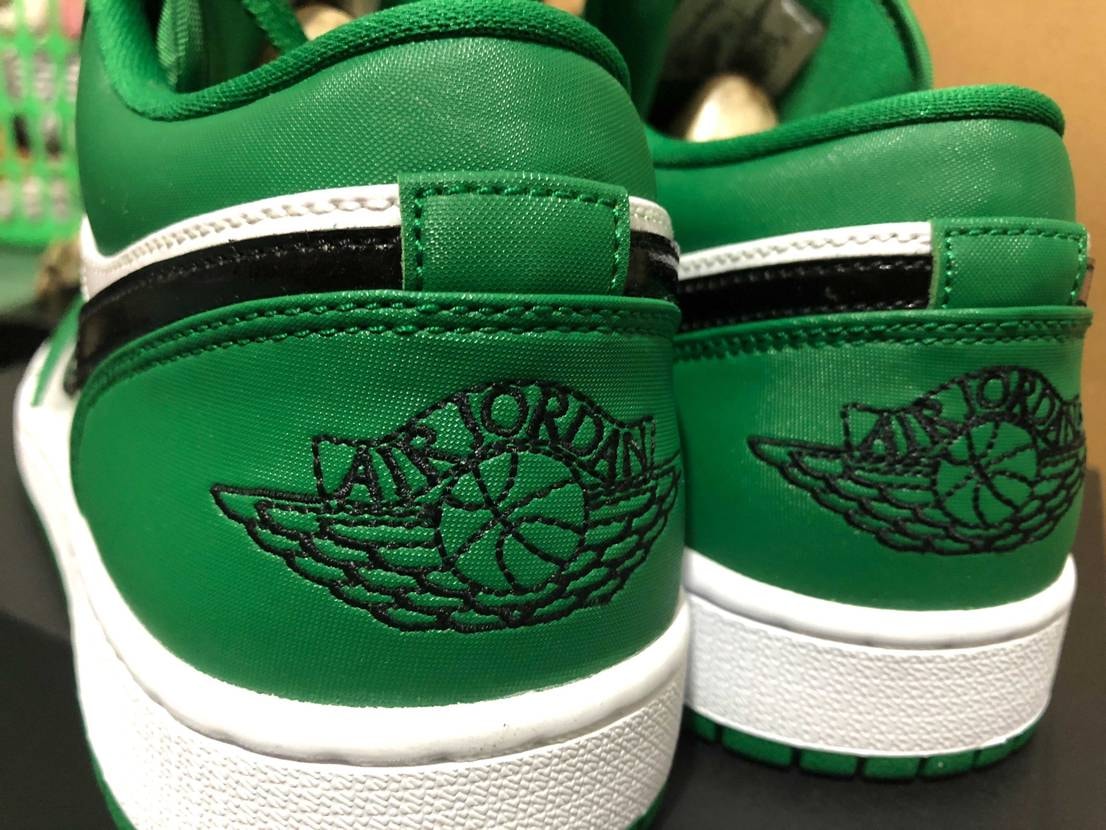 AIR JORDAN 1 LOW "PINE GREEN"