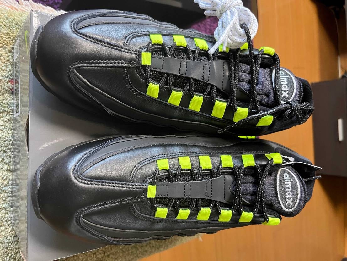 atmosの抽選で当たりました！28cmでしたが、なぜかこのサイズが事前の当落確