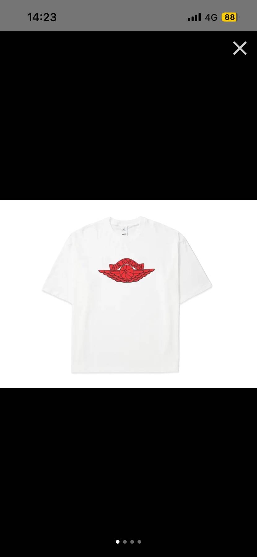 セントマイケルジョーダンのtシャツオンラインで買えた！
パーカーと迷ったけど、