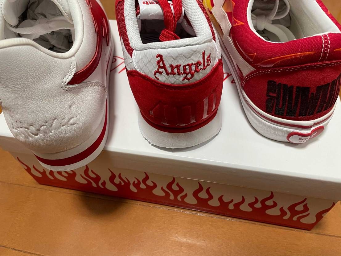 プレオーダーじゃなかったので、当たり前ですが、驚くほど早く届