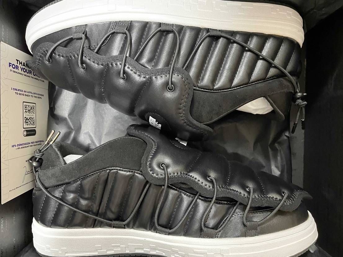 Strickのコラボスニーカー！
見た目は完全に虫、、、笑