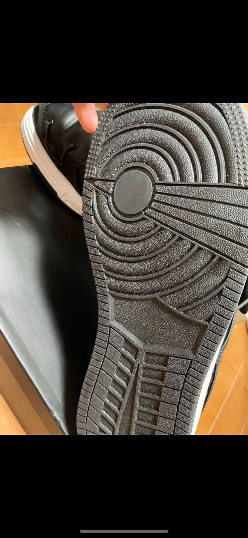 Strickのコラボスニーカー！
見た目は完全に虫、、、笑