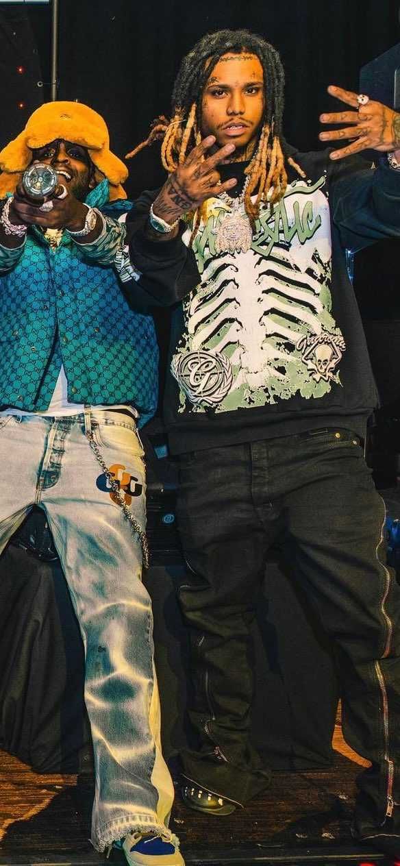 忘れた頃に！
履き心地はインソールがついてる分、他のフォー