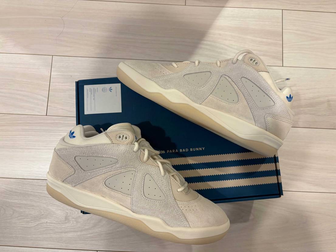 思ったよりはるかに幅が狭い、、、
ホワイトの方は試着して買