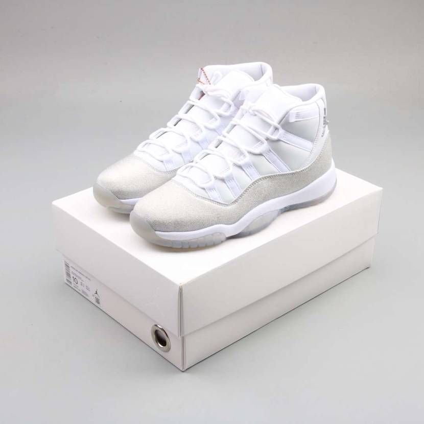Nike WMNS Air Jordan 11 “Metallic Silver