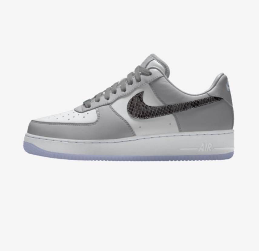 GW前に注文したNIKE BY YOUが到着。
スウッシュ