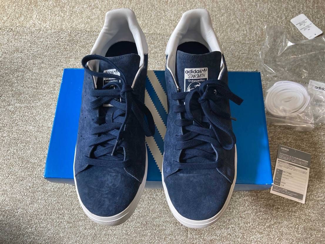 倉庫掃除していたら2015年くらいに買って一度しか履いてないスタンスミス出てきた