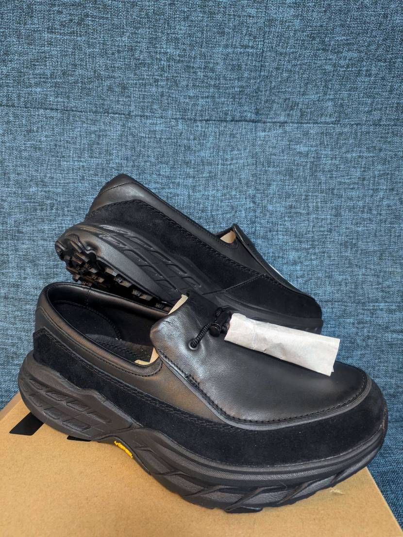 初HOKA!
甲高幅広ですが、ナイキのマイサイで問題なし
にしても履き心地む