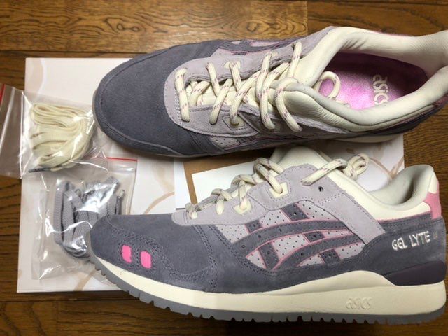 END.×asics 到着いたしました!
変え紐も2種付き