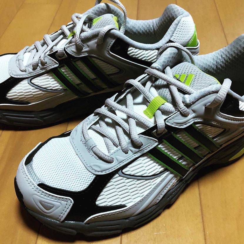 ダサ可愛スニーカー投稿失礼します。
adidasセールも後