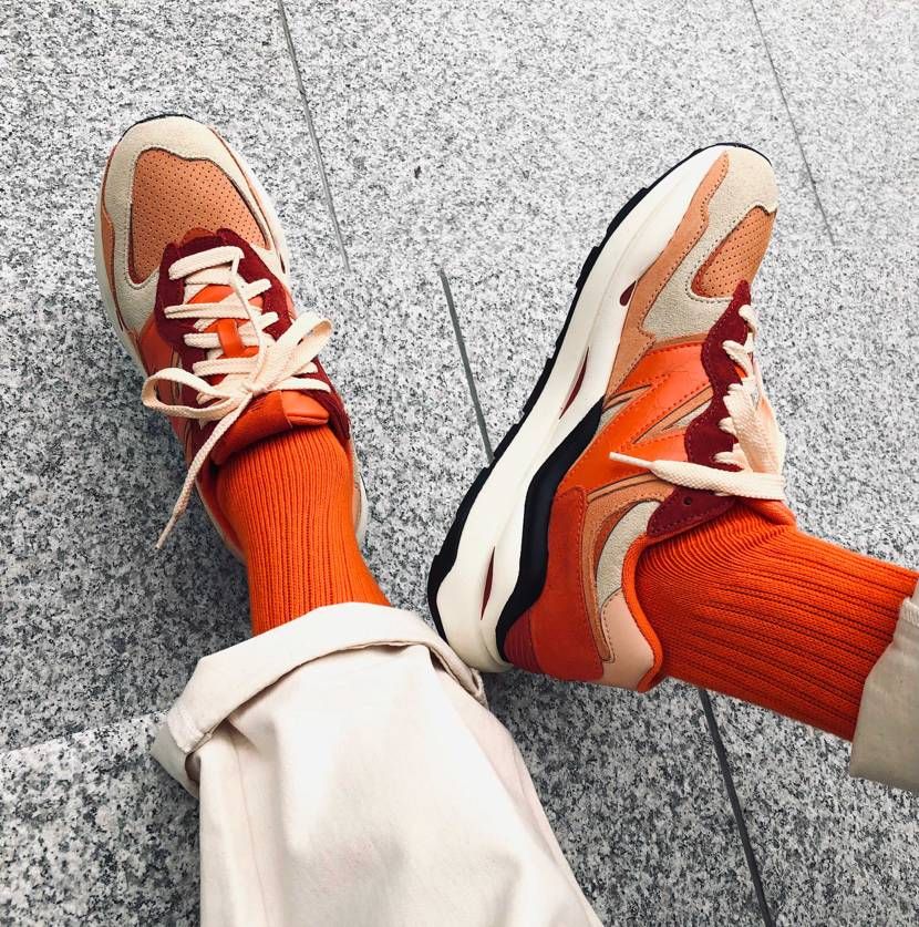 履いたー🍊
迷子になっても大丈夫くらい派手になってもうた