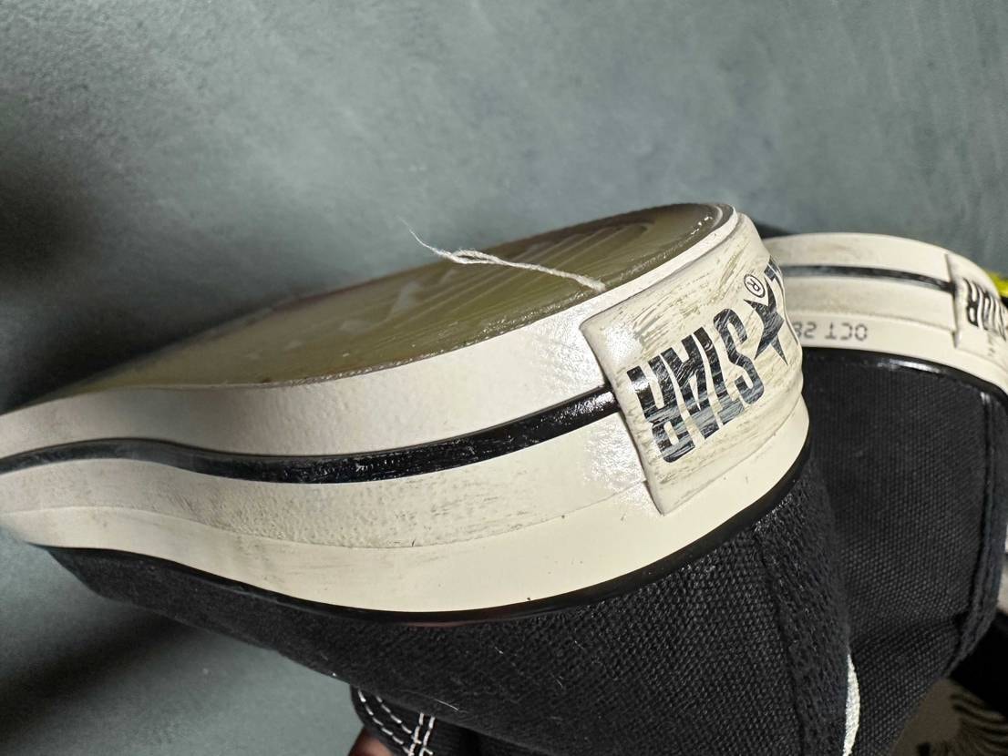 全体的に汚し加工が甘い😓遠目で見たら新品っぽいし。
前モデルの方が汚し加工キツ