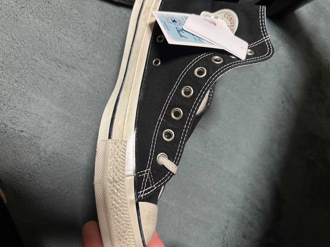 全体的に汚し加工が甘い😓遠目で見たら新品っぽいし。
前モデ