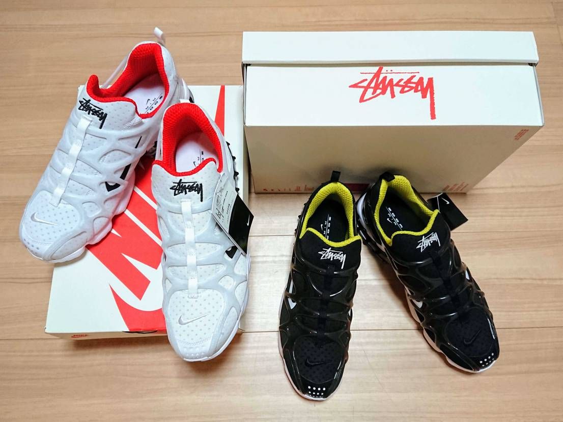 今日、StussyからホワイトKUKINIが届いて2色揃いま