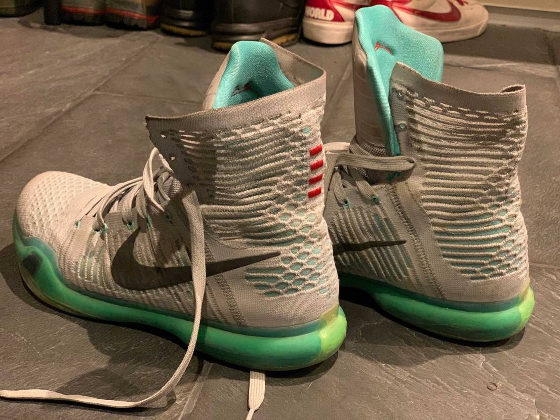 kobe9 elite
あしたはこれ履いて仕事へいきます