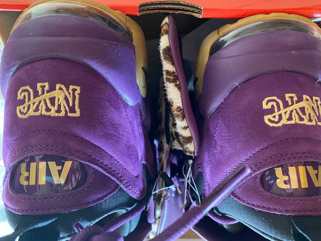 未使用のモアマネー紫をモアテンブラックの中古欄にて出品中………モアマネーの出品項