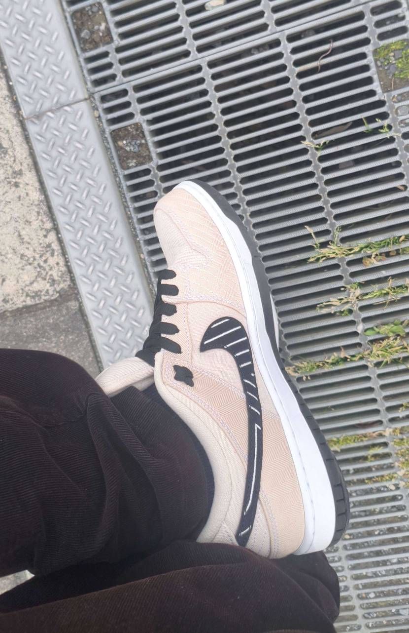 今日はアルビノ履いて買い物😁
出先でスマホのGoogleフォトさんが「1年前の