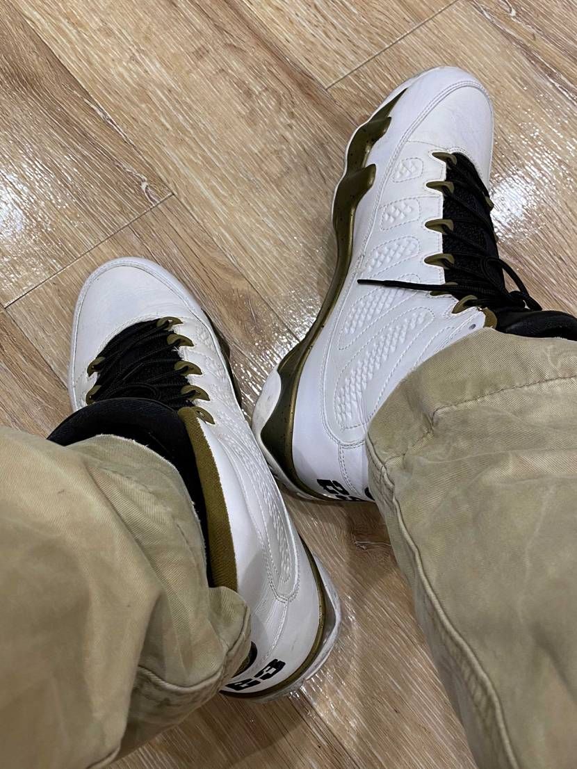 今日はAJ9。親指付け根のソールフランジが結構効果的。
ちょっと動く時もグッと