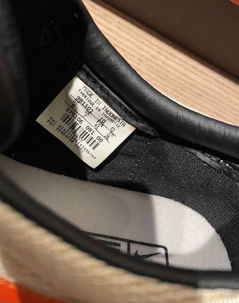 未使用のNike Air Lava Dome入手したんですけ