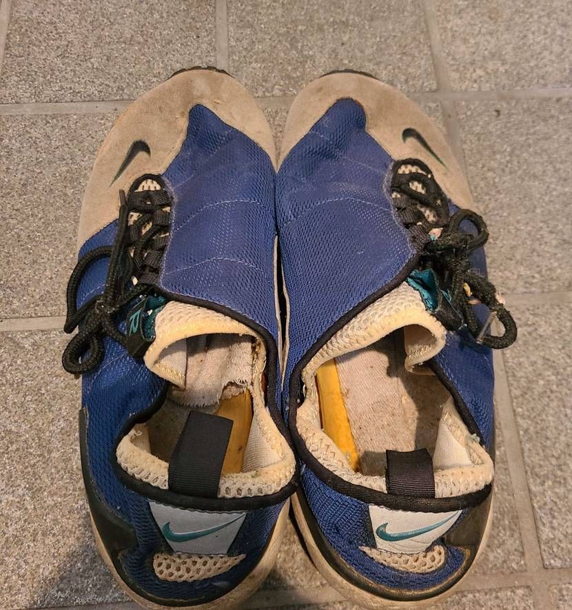 昨日、フットスケープの投稿があったので懐かしく思い引っ張り出しました🤩
20年く