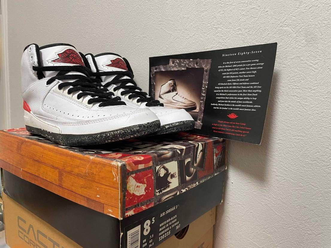 運営に消されたので再投稿
1994？1995？年の初代復刻ジョーダン2をデッド