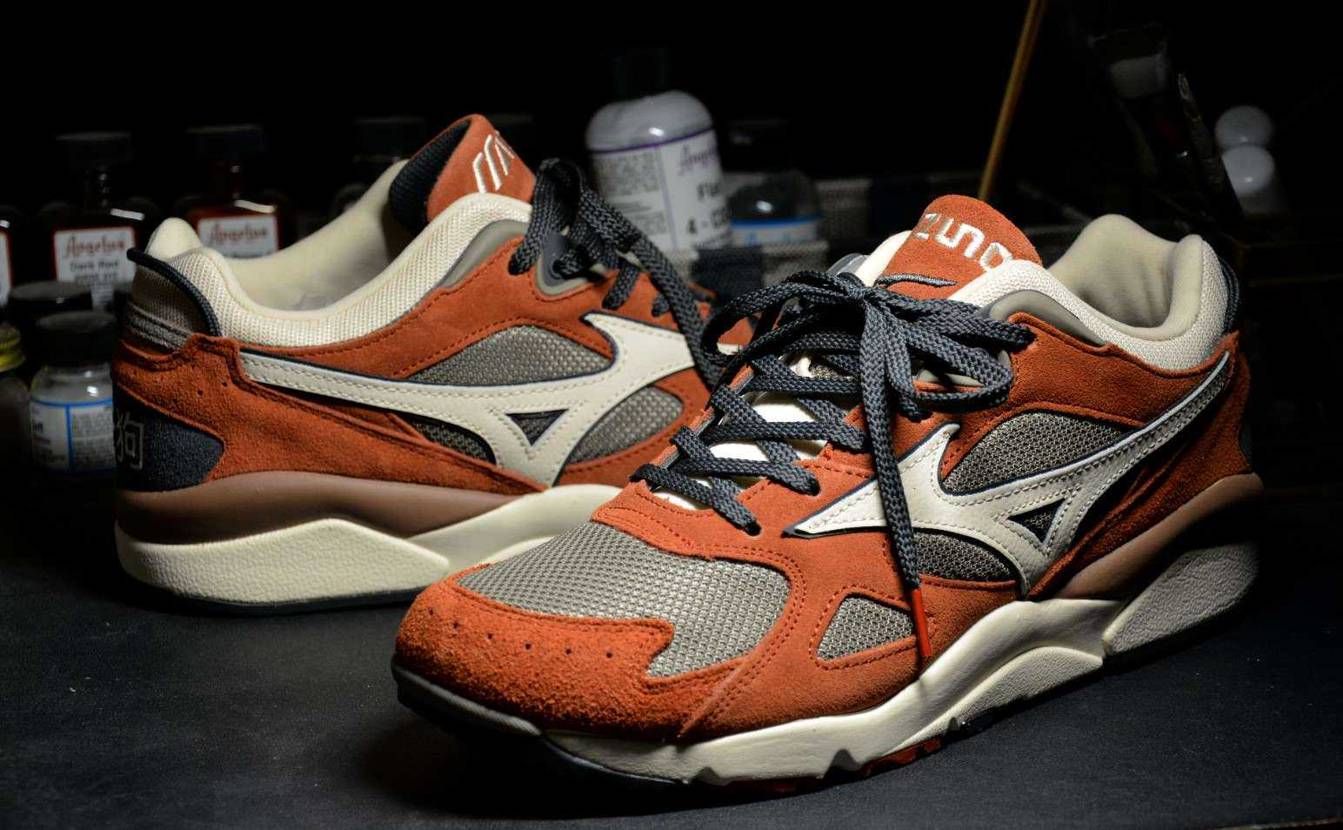 一昨日から熱が出てインフルに(泣)
熱は下がってますが、出れないので、スニーカ