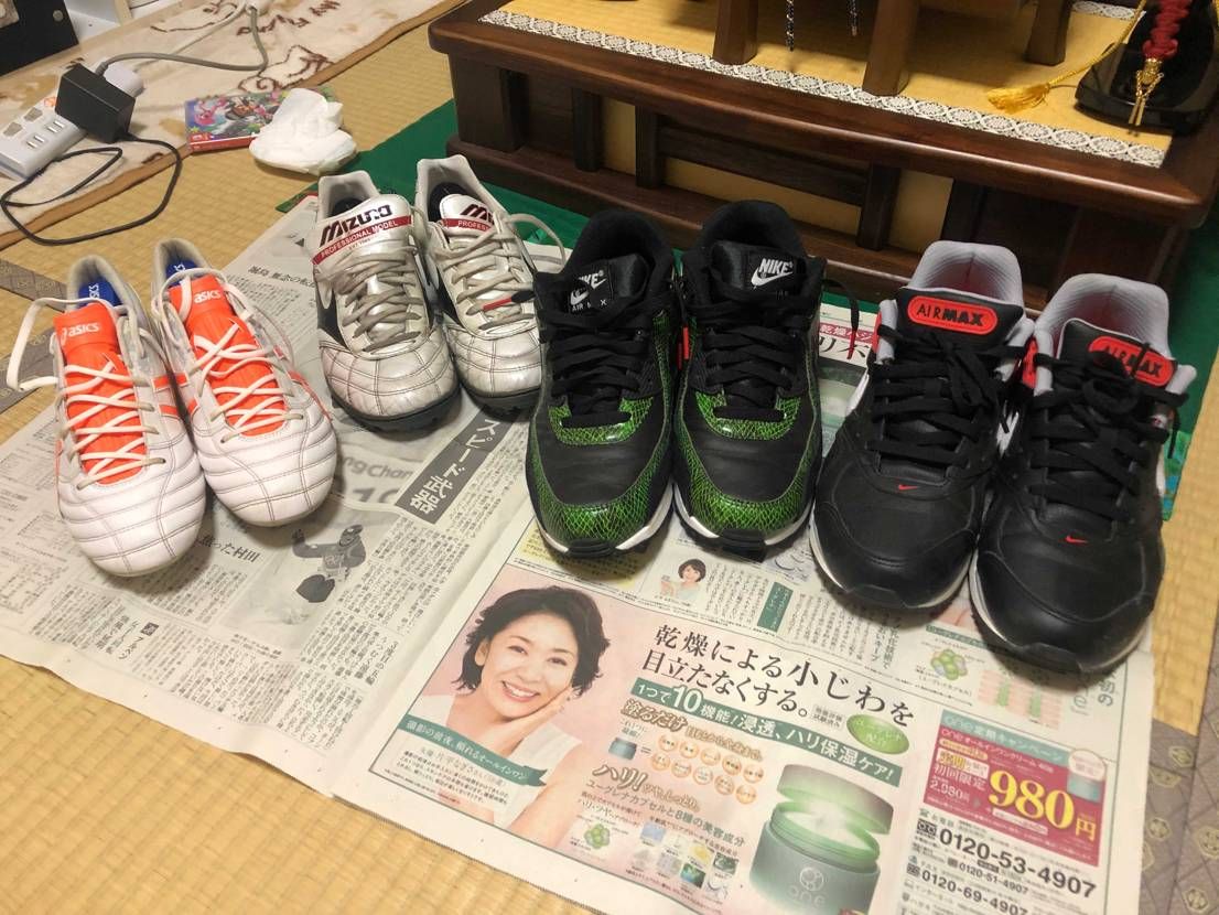 さーて靴を磨こう。
スパイクとトレシューもついでに磨こう