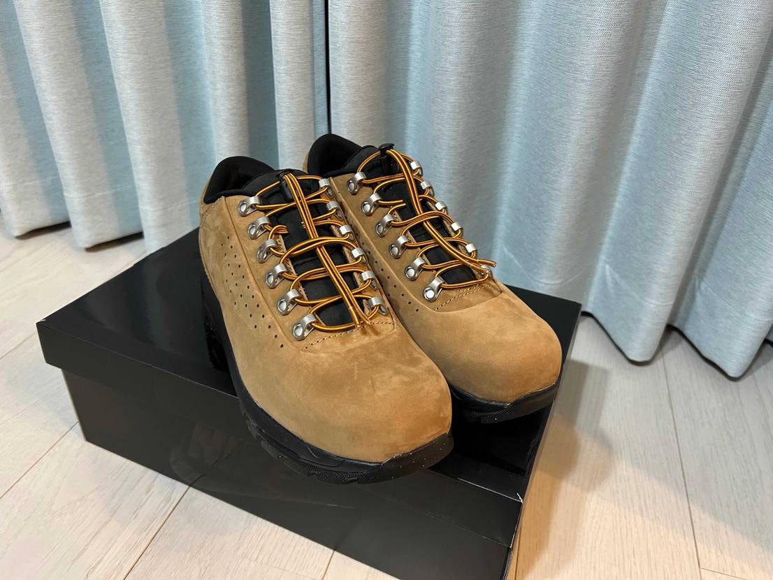 シューレースで雰囲気変わりました🌟