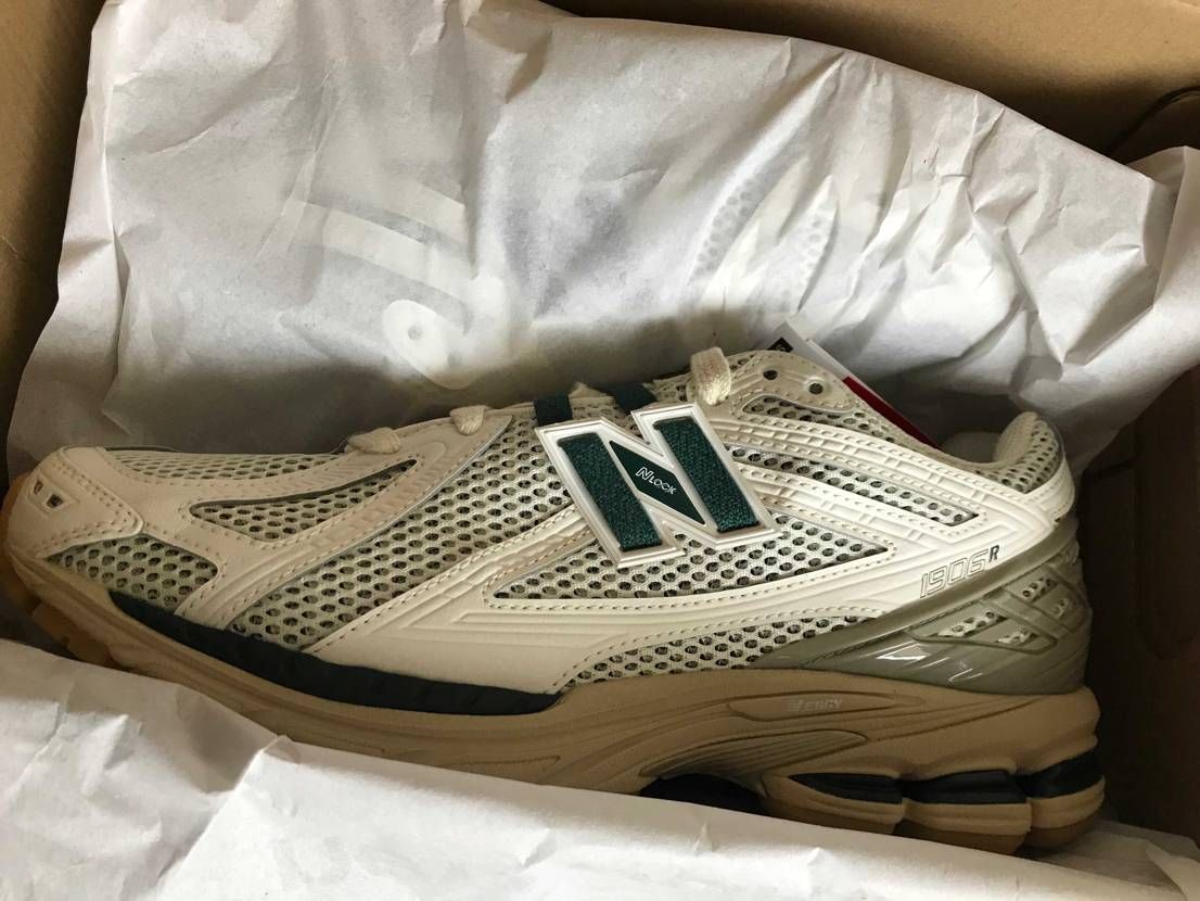 ヌビアンのオンライン購入分が到着😌
本当にかっこいい。。。
コモリのセット