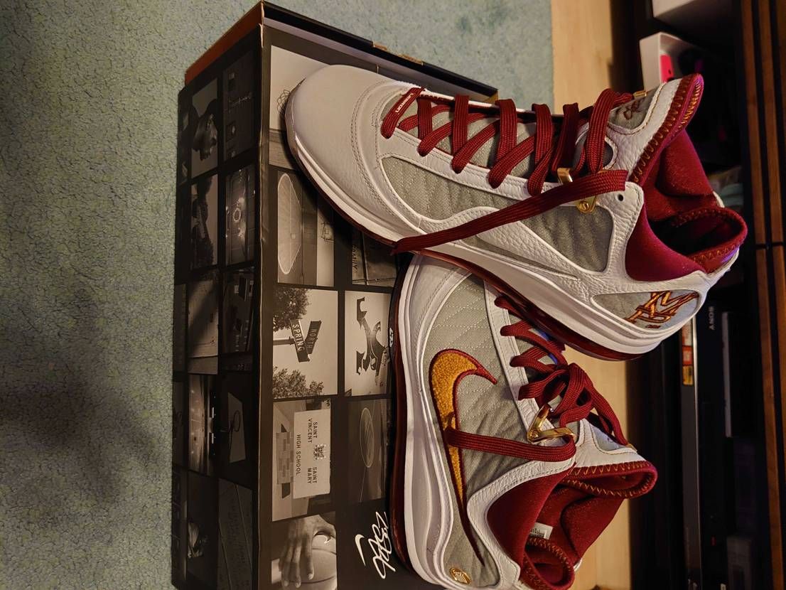 レブロン7カッコいい～。家族には、また靴かよと言われたが、こ