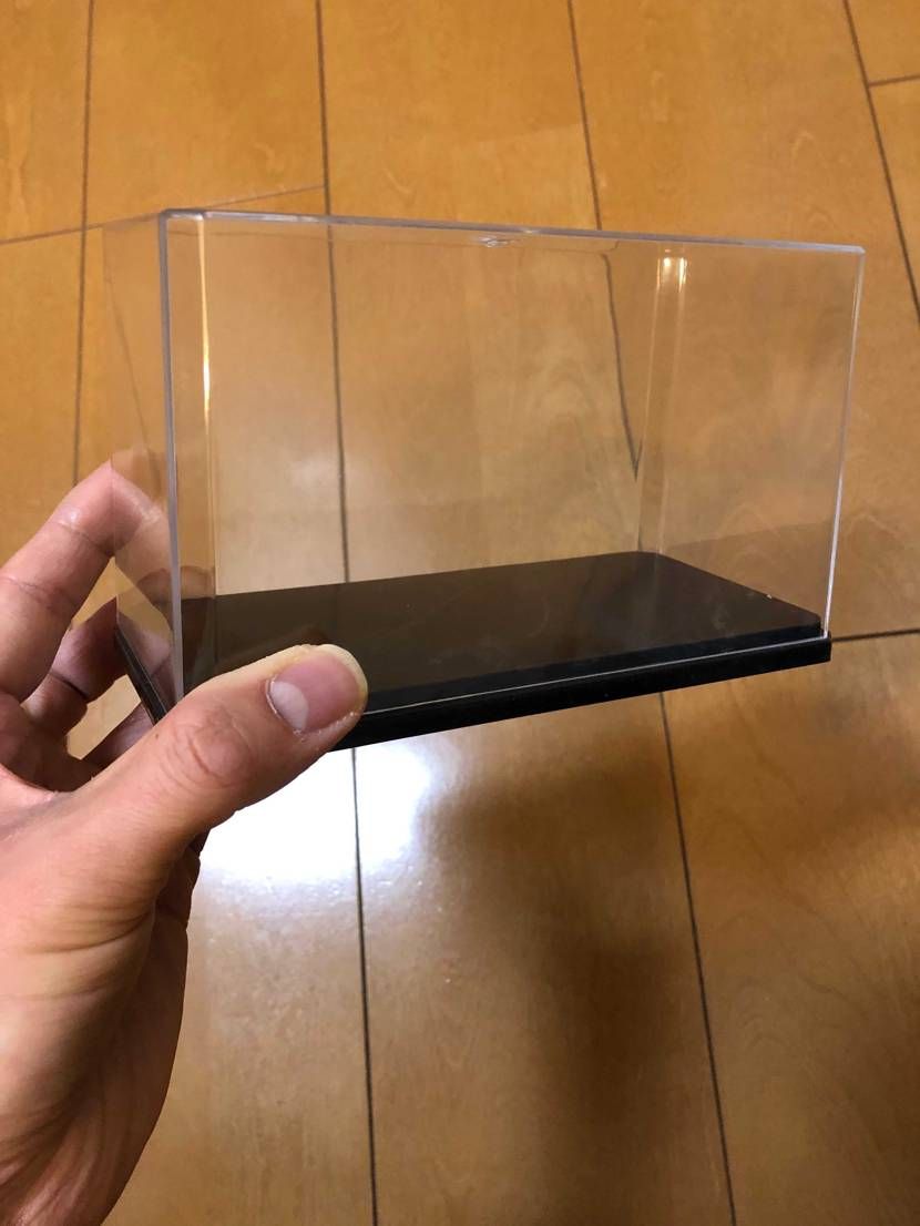 低予算でスニーカーを飾ってみた👍✨　100均の箱と、Amazonの安いBOX使用