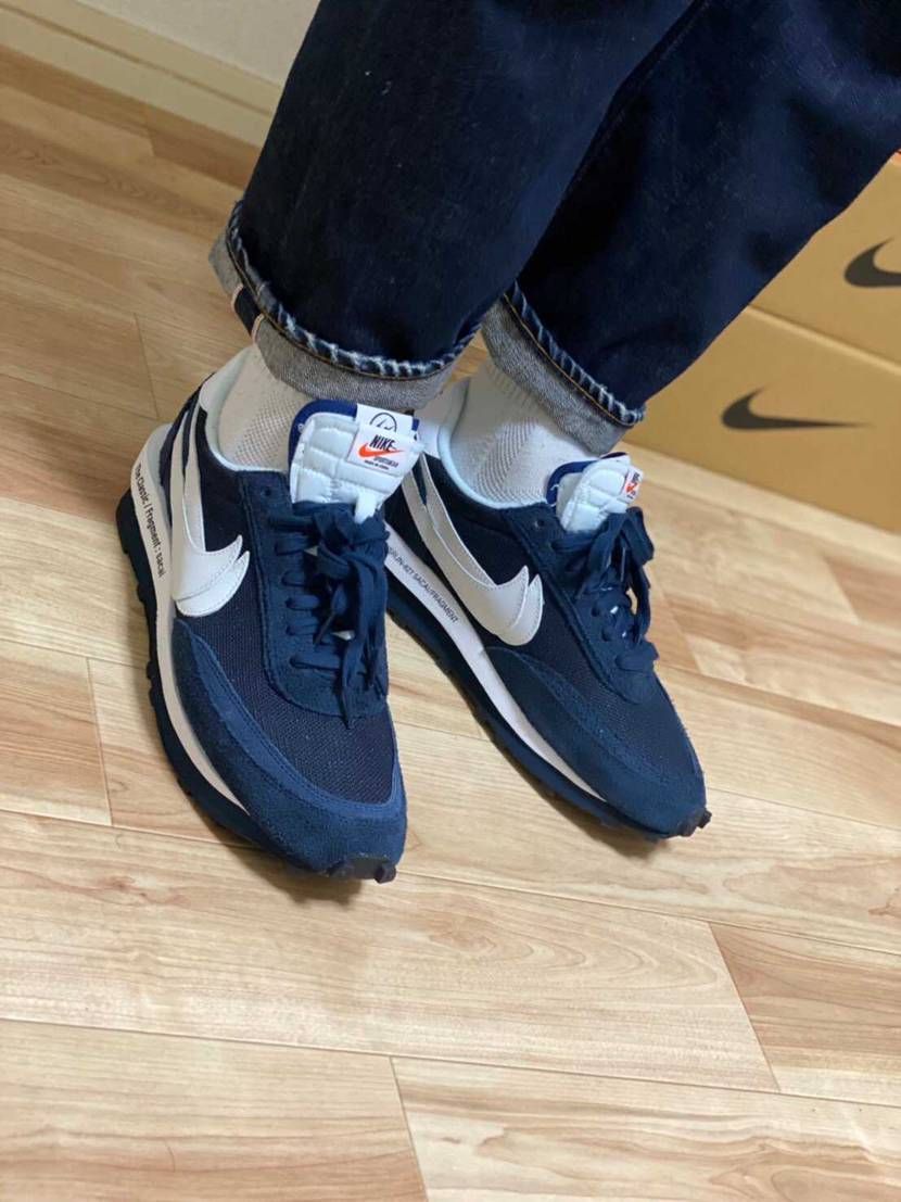 紐の結び方わからんわ