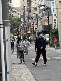 キ－(出品者)
