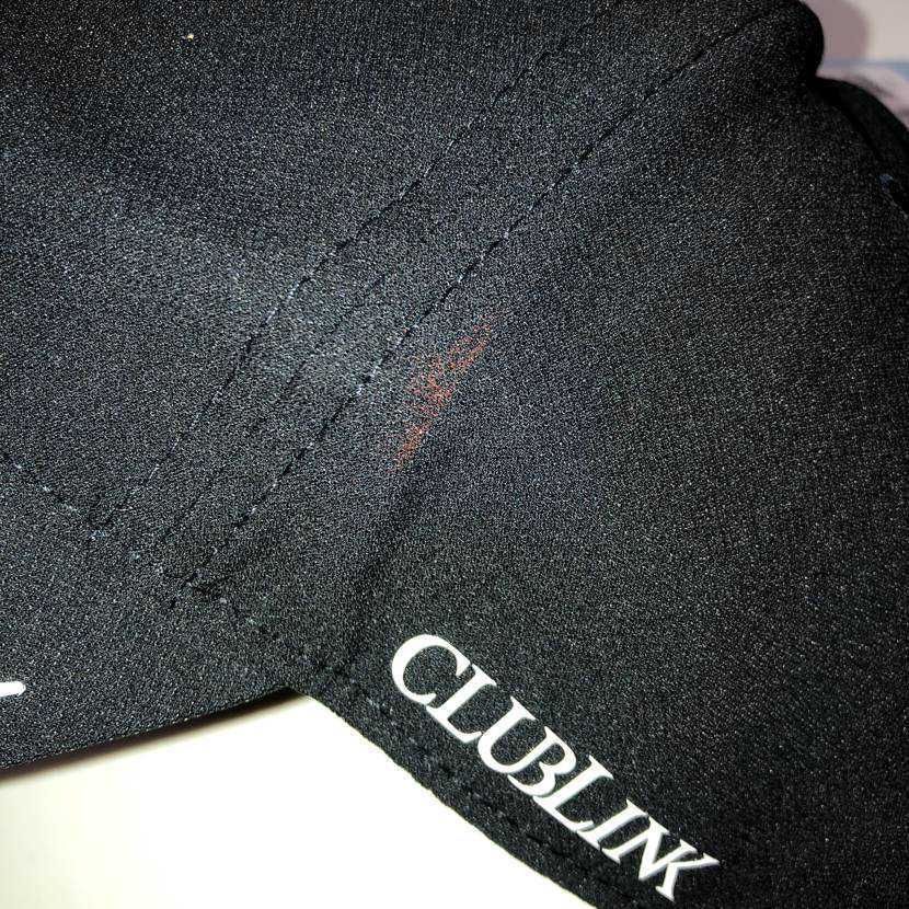 NIKE×NOCTAのゴルフキャップが売れたので発送したら、汚れがあるため(写真