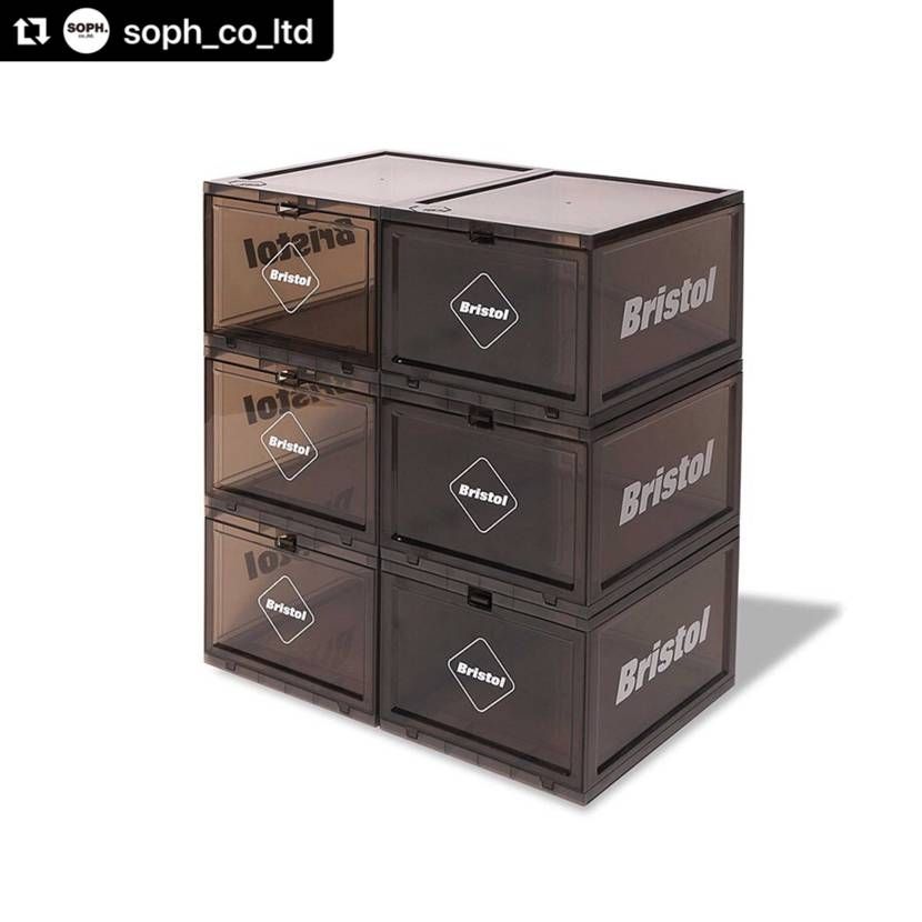 スニーカーではないですが…
SOPH.(F.C.Real Bristol)のタ