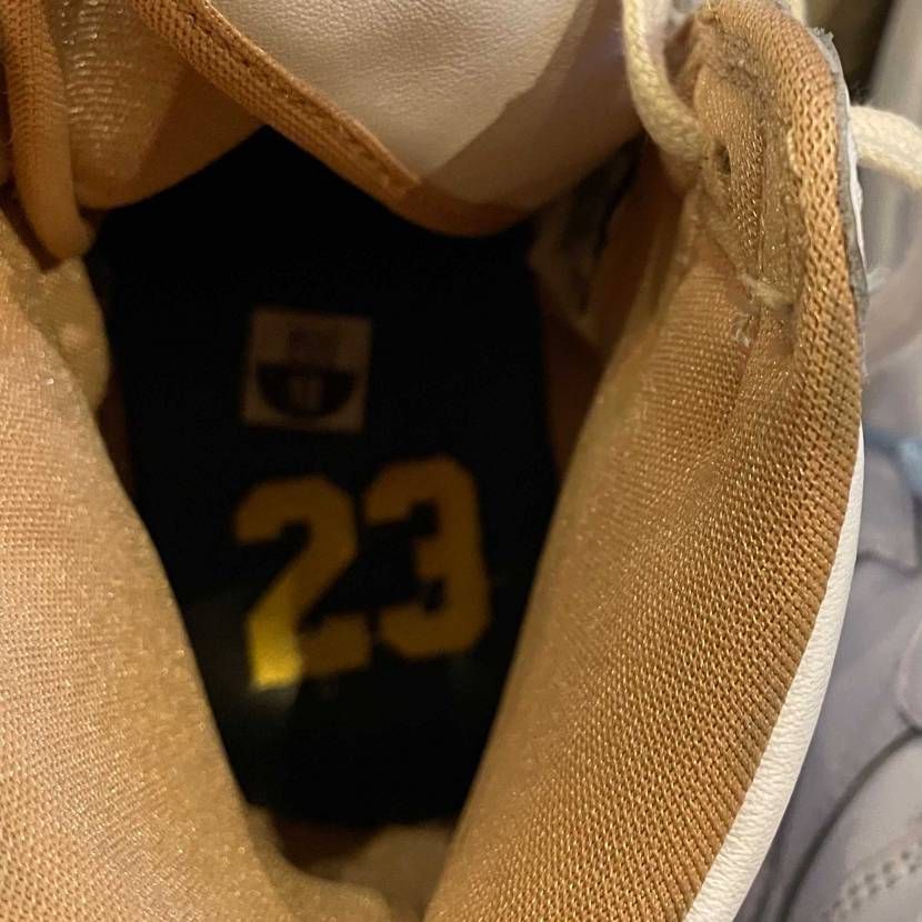 ずっと欲しかったやつー
Jordan1 Retro Hig