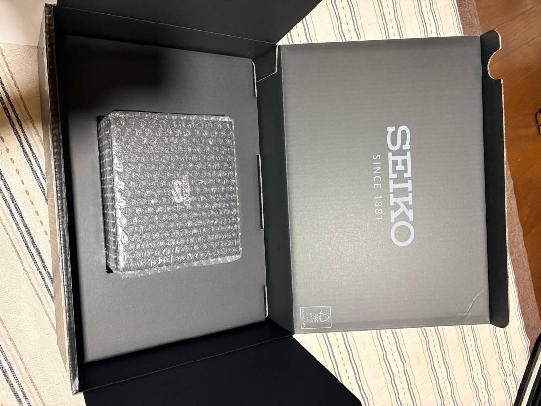 SEIKO HUF 腕時計到着⌚️
マジかっこいい。