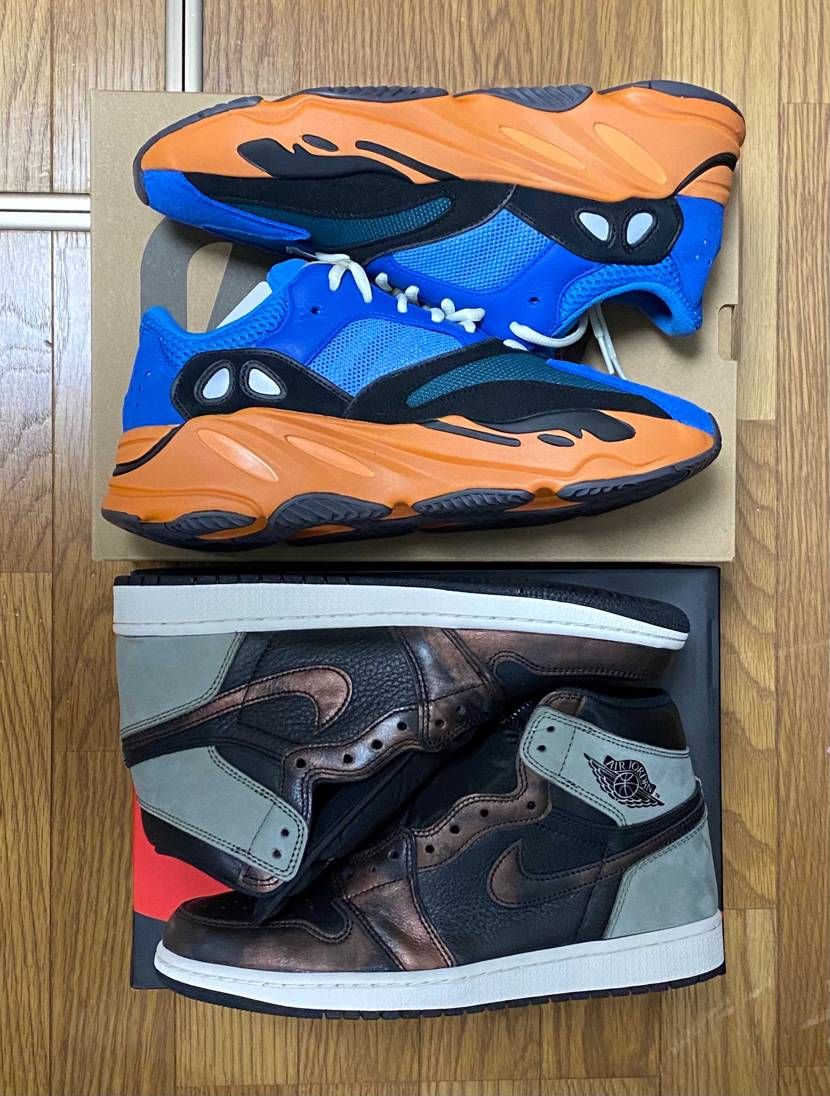 昨日当選したyeezy700と深夜にポチッたAJ1が届いた!
yeezyは写真