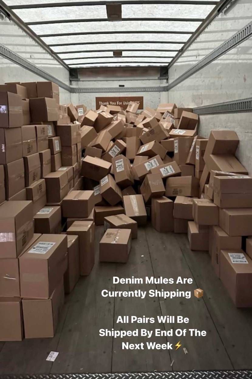 海外のお店は凄いね💦
これをインスタにアップして、もうすぐ発送するよ！って😅