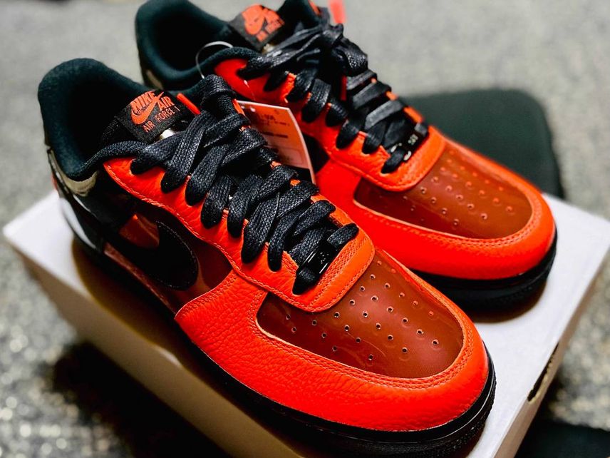 NIKE AIR FORCE1 “SHIBUYA HALLOWEEN”
フロン