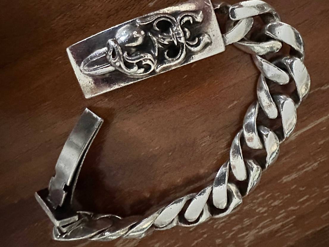 ダガーハートIDブレス、若い時買って着けない時期もあったけどやっぱりカッコイイで