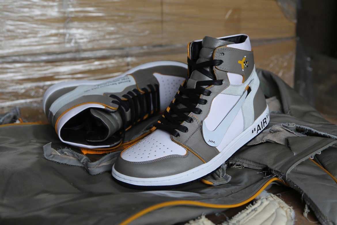 Off-White Air Jordan 1 The Ten

ヤバいのキタ