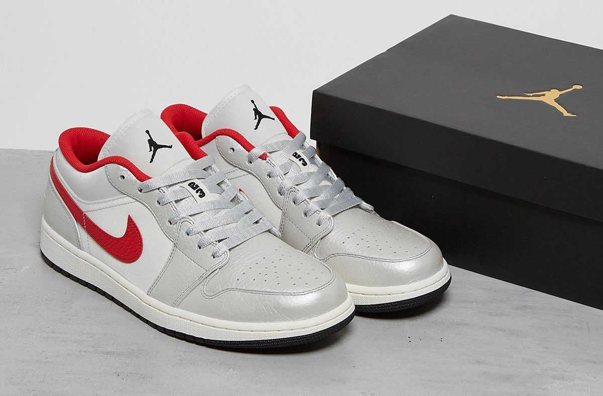 Air Jordan1 Low JAPANだってさw
日の丸モチーフ？