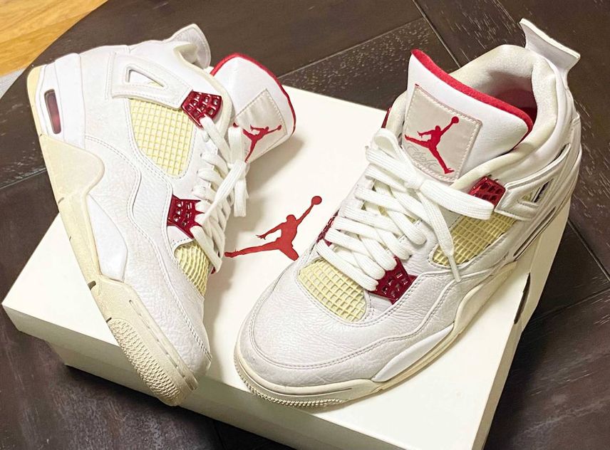 お気に入りのAJ4をメンテ
ダイソーのシュークリーナーで軽く拭いただけだけどw