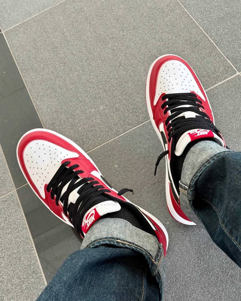 最近Lowばかり履いてる気がする🙄
ちっちゃい子居てたらどうしても脱ぎ履きしや