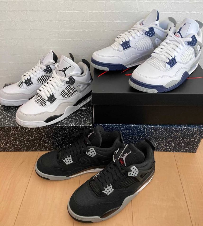SNKRSで当選したAJ4のミッドナイトネイビーが届きました🙌
以前に買