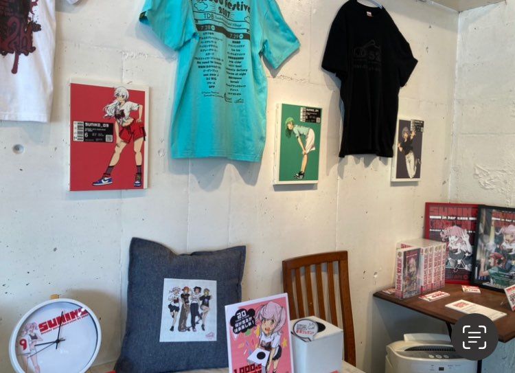 スニ子展に行ってきました！👟

これまでの作品がズラリと