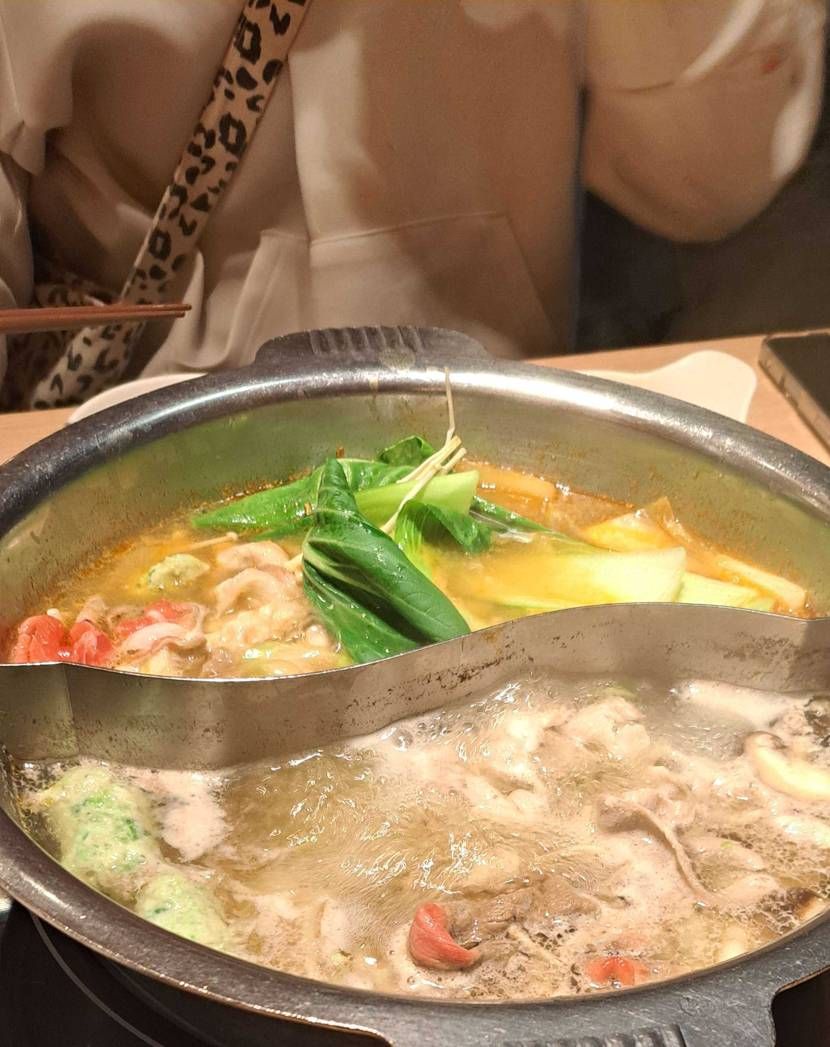 今日は子供も居ないので嫁と二人で仕事終わりにしゃぶしゃぶに行